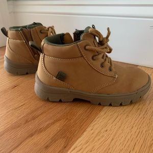 Kids London Fog “timberland” boots